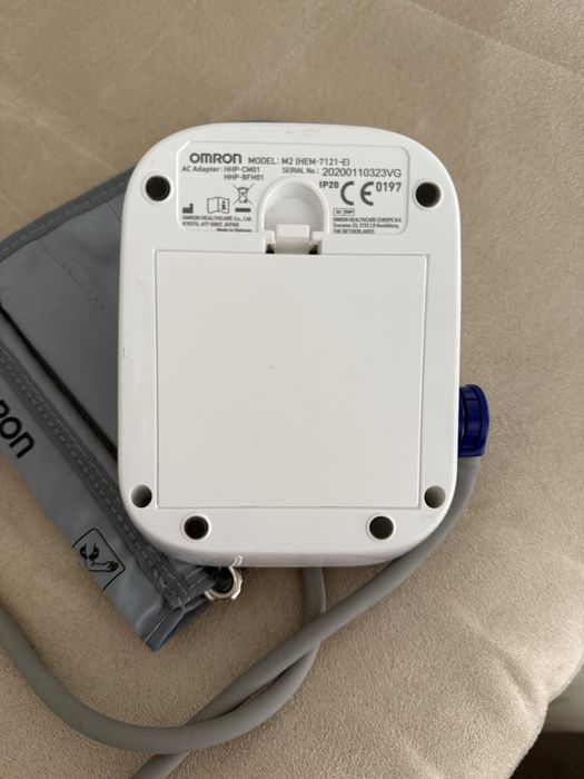 Tensiometru M2 Essential Omron validat clinic