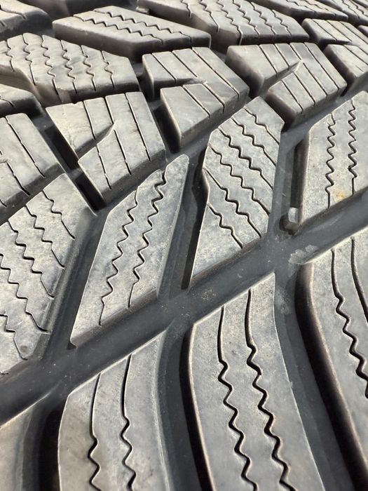 Anvelope iarna Hankook Winter i cept evo3  225/35/R19 DOT 2021