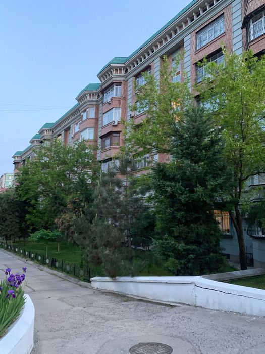 Ойбек Тарас Шефченко 4 комнт г Аренда новая квартира в новостройке