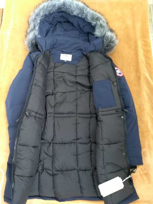 Парка новая на 44-46 размер