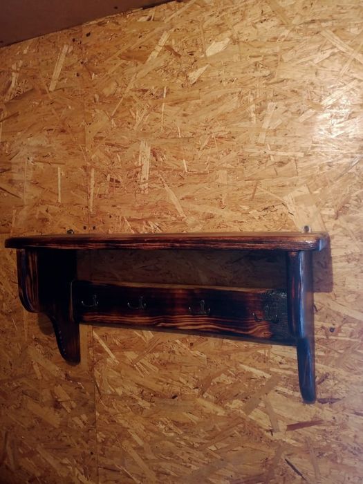 Скамейка,обувница,полка.