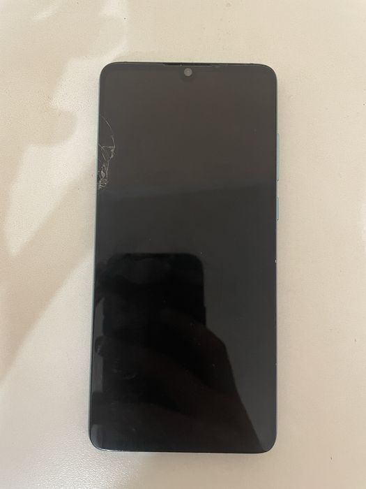 Huawei P30 разбит дисплей