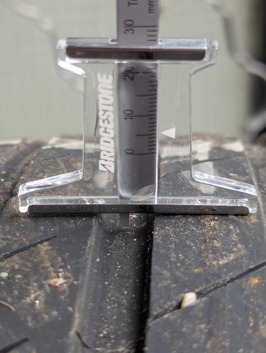 2бр летни гуми 255/50/17"/Laufenn(Hankook)/DOT22/5mm грайфер