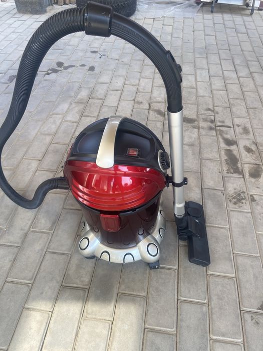 Продается пылесос