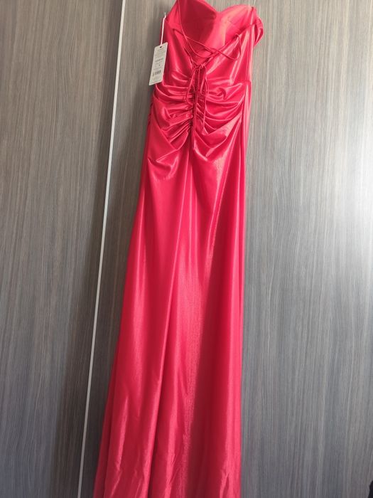 Нова официална бална рокля