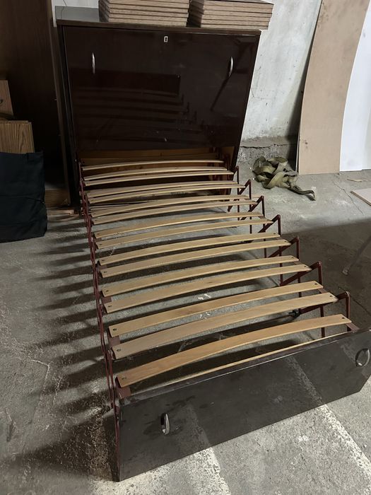 Продам кровать- комод, раздвижную, б/у