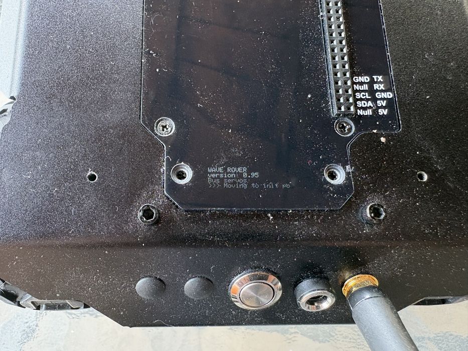 Rover Waveshare 4x4 ESP32 WiFi – control din browser, interfață custom