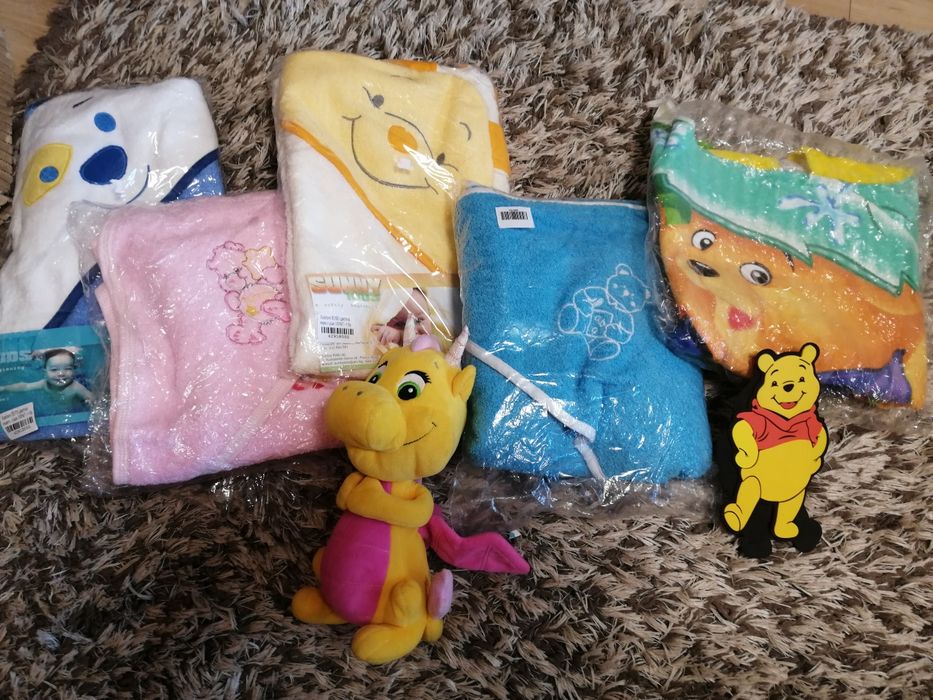 Нови бебешки (детски) хавлийки в тъмно синьо, в розово, бяло, жълто