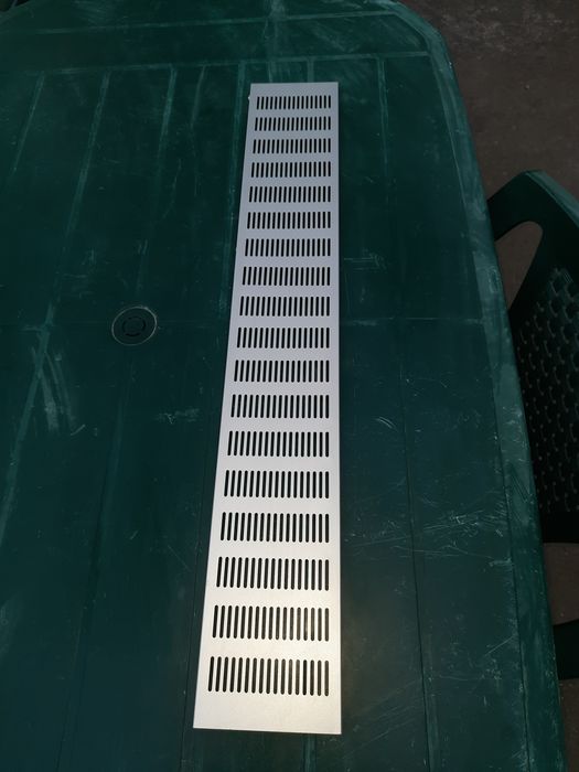 Vand grila aerisire calorifer