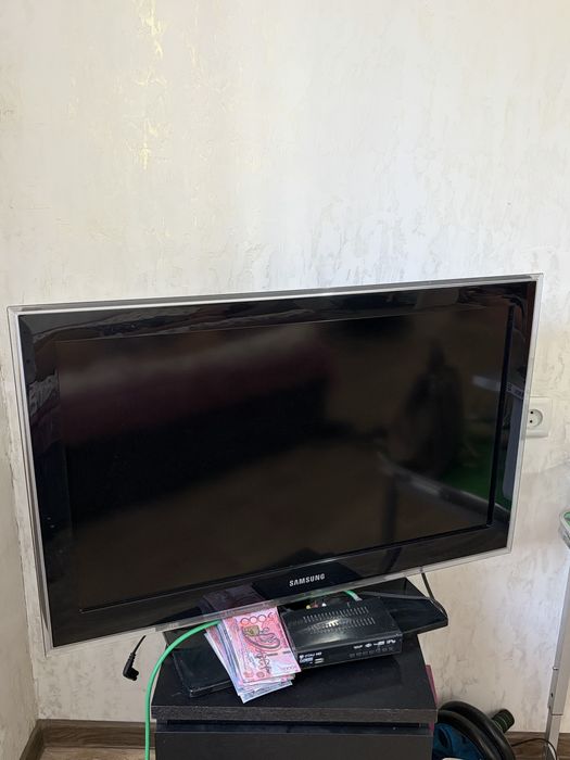 Телевизор samsung