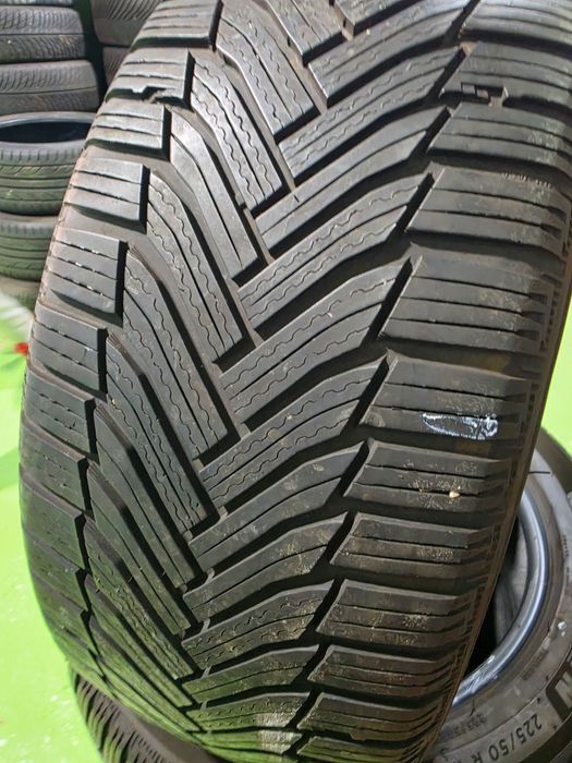 4 бр зимни 225/50/17 Michelin