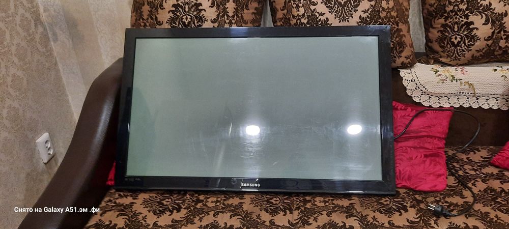 Два телевизора самсунг