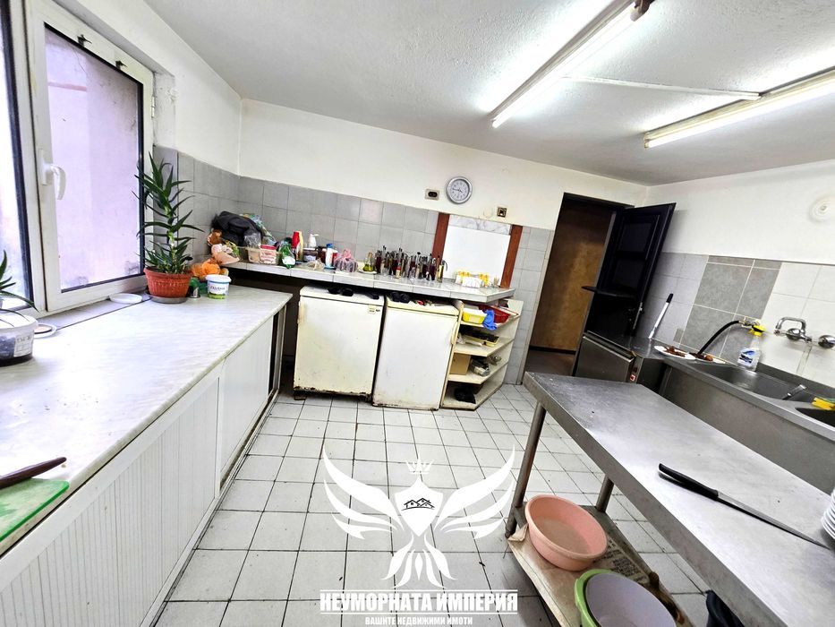 Дава се под наем Офис в Асеновград - 135 кв.м за 774.69 € - Снимка #19