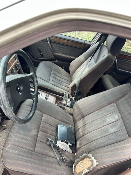 РАЗБОР мерс 124 на запчаст