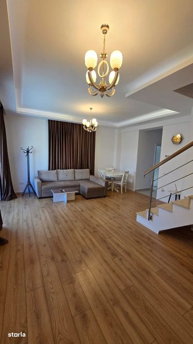 Casă Tip Duplex De Închiriat /Teren 300 Mp