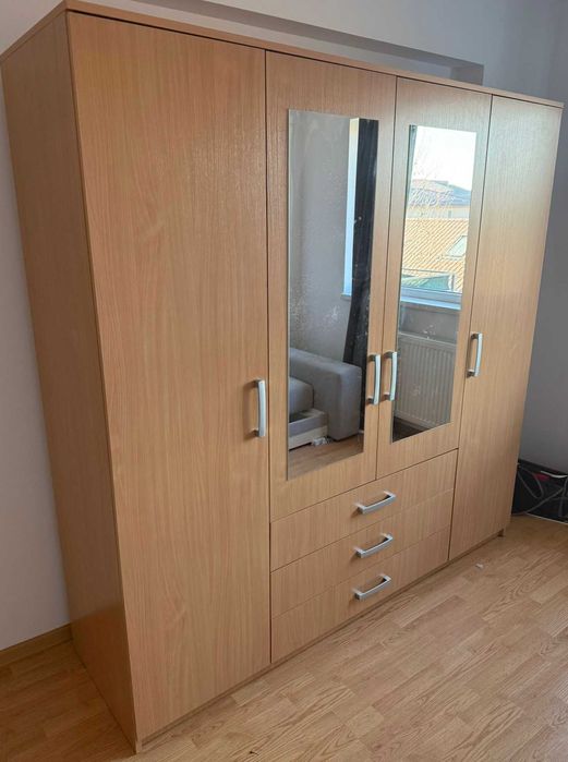 Sifonier cu Usi si Sertare; Dulap cu rafturi si oglinda; Dressing