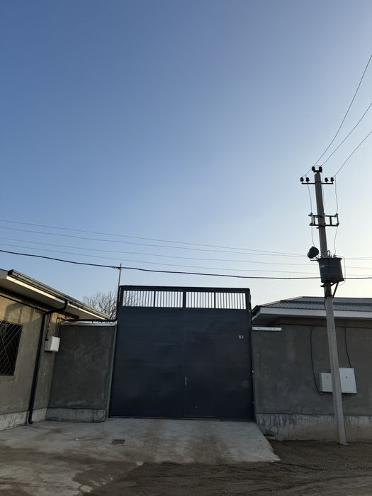 Toshkent yaqinida 1700 kv ishlab chiqarish bazasi sotiladi.