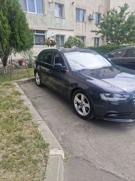 Audi a4 b8 2014 2.0 tdi.