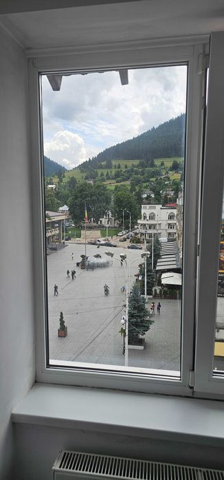 Ofer spre închiriere apartament cu 2 camere