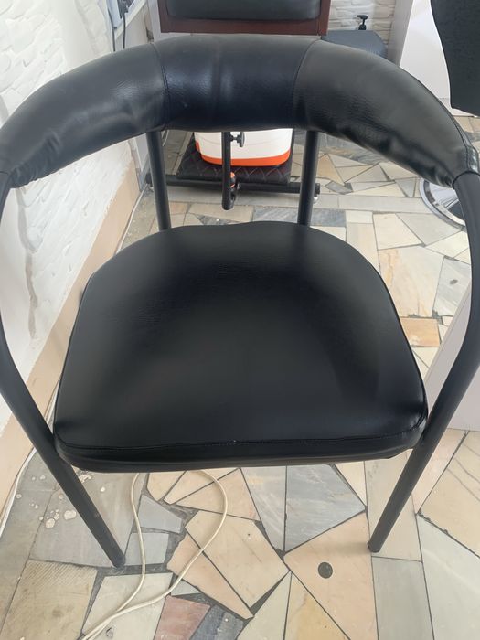 Stul yangi . 600.000 сум новый для салона самарканд панжоб