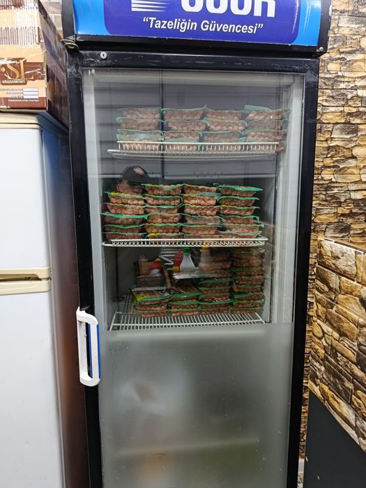 Xaladilnik sotiladi vitrinniy kottasi iwlawi zor aybi yo