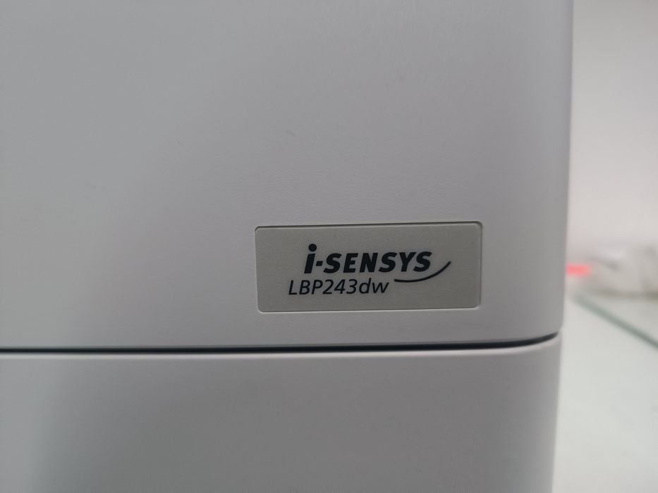 Canon rangsiz tezkor printer sotiladi.