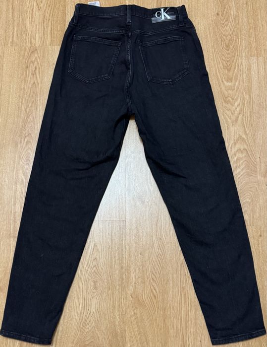Продавам оригинални дънки на Calvin Klein Jeans нови