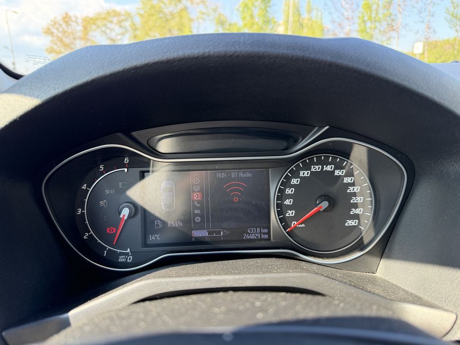 Vand Ford Mondeo
