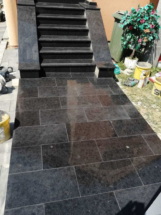 Trepte exterior din granit, travertin, piatra naturala