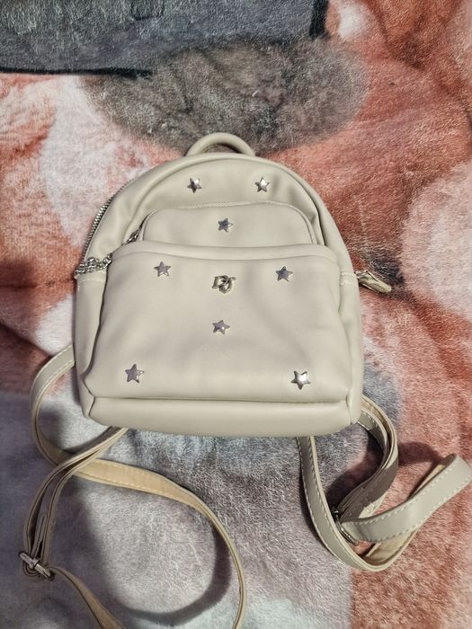 David jones чантичка