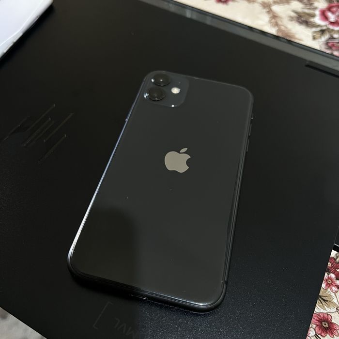 Iphone 11 oppo A9.  128 talik ekalasi 3 mlyon abmen 11 max 12 pro aybi