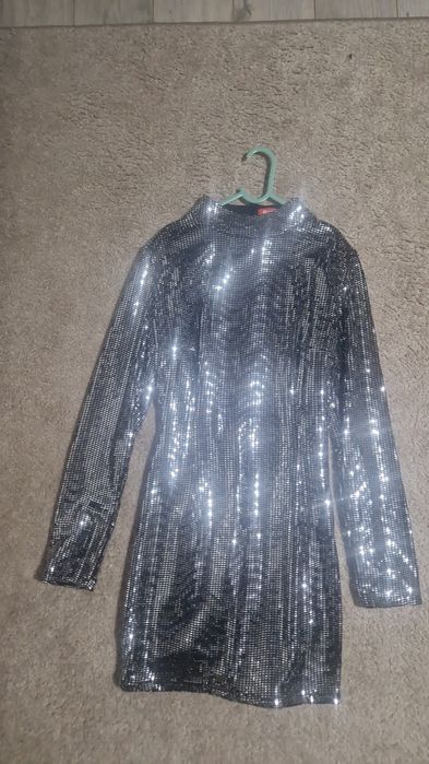 Rochie paiete atmosfere