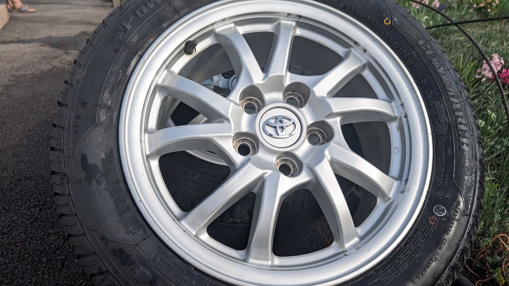 Продам литые диски TOYOTA R16 5×114.3 ET39