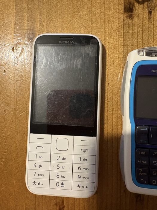 vand telefoane vechi