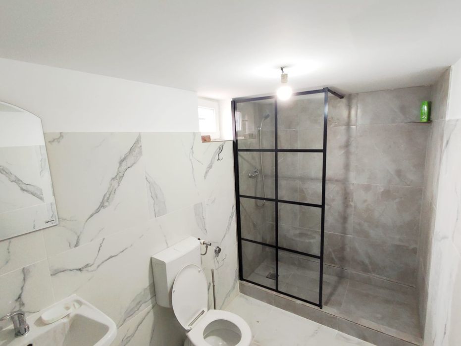 Hală închirierz 700m2 . 300m2, hală 400m2 curte