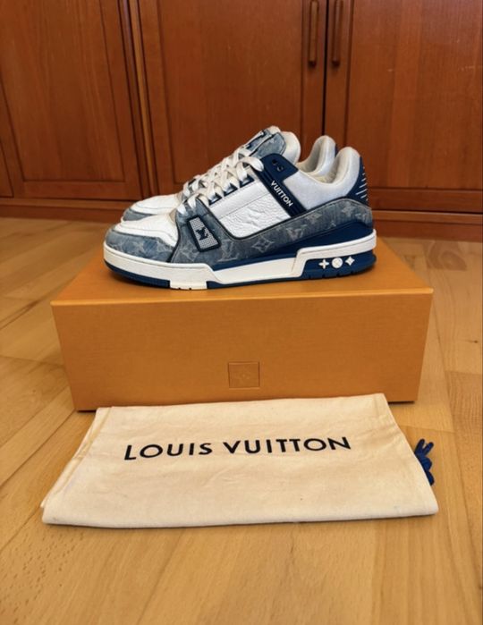Adidasi Louis Vuitton