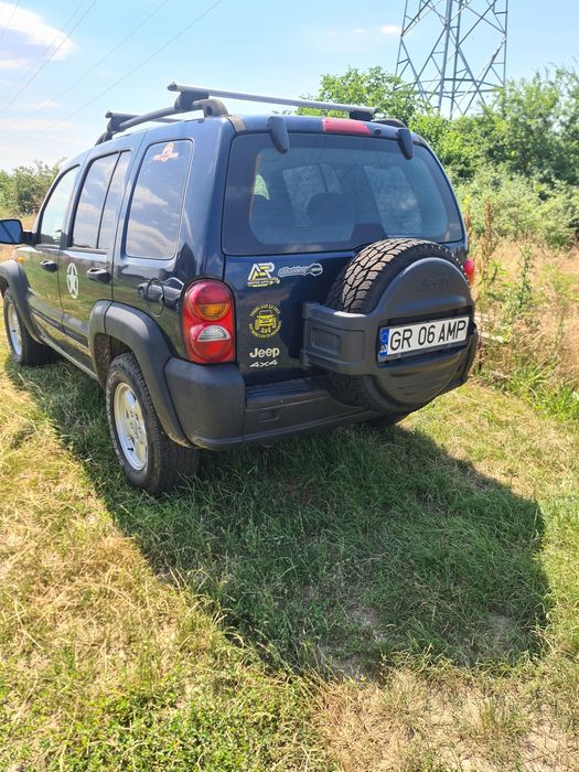 JEEP Liberty 2004 — imagine 5