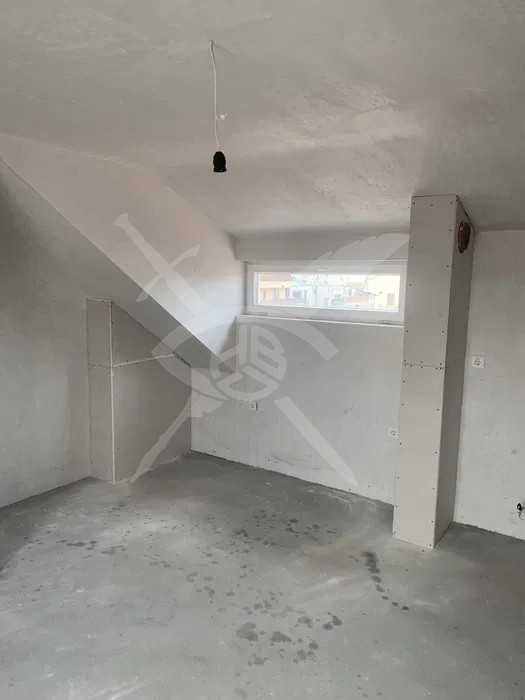 Продава се Двустаен апартамент в Пловдив, Кючук Париж - 80 кв.м за 1300 €/кв.м - Снимка #2