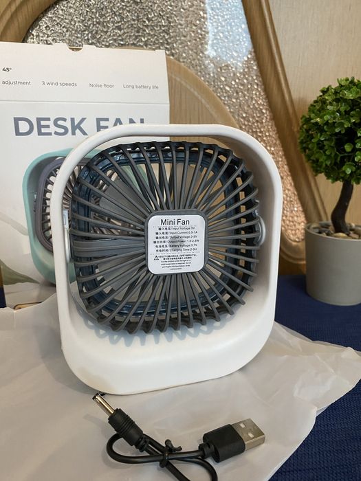 Ventilator de birou portabil Desk Fan – 3 viteze (NOU)