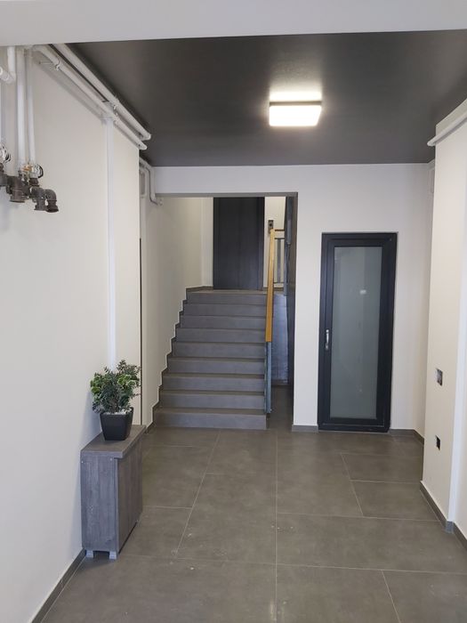 Vind Ap 2 cam,46 mp,utili,+14 mp terasă +Loc parcare! Mobilat complet!