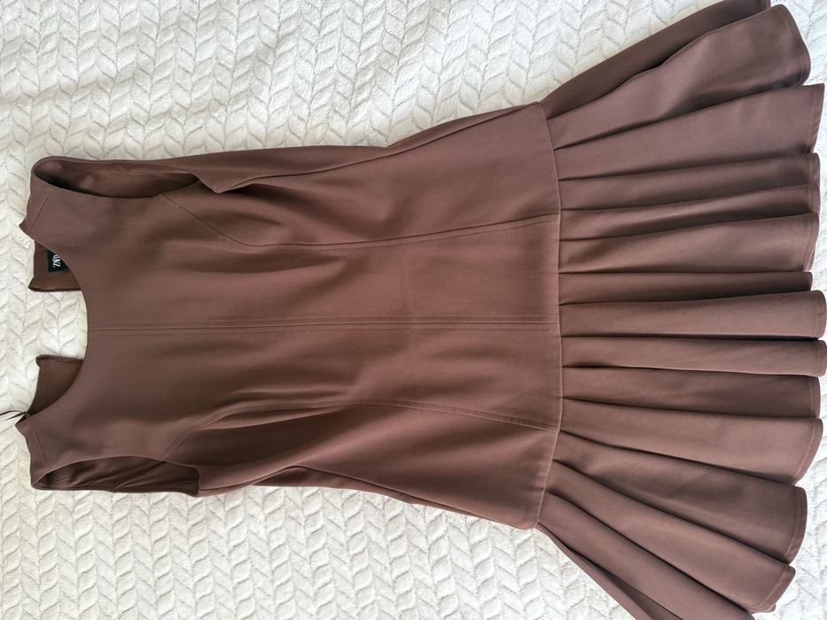 Къса, кафява Рокля ZARA