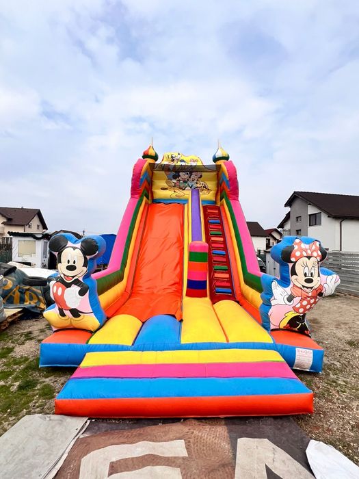 Topogane (tobogane) gonflabile profesionale de închiriat