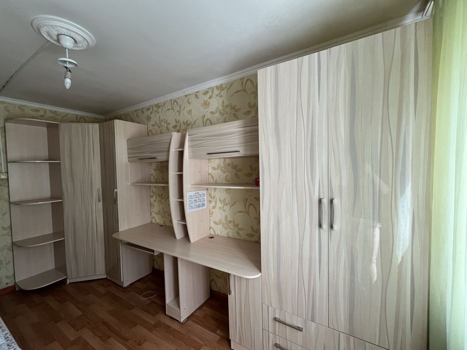 модульный гарнитур (шкаф + стол)