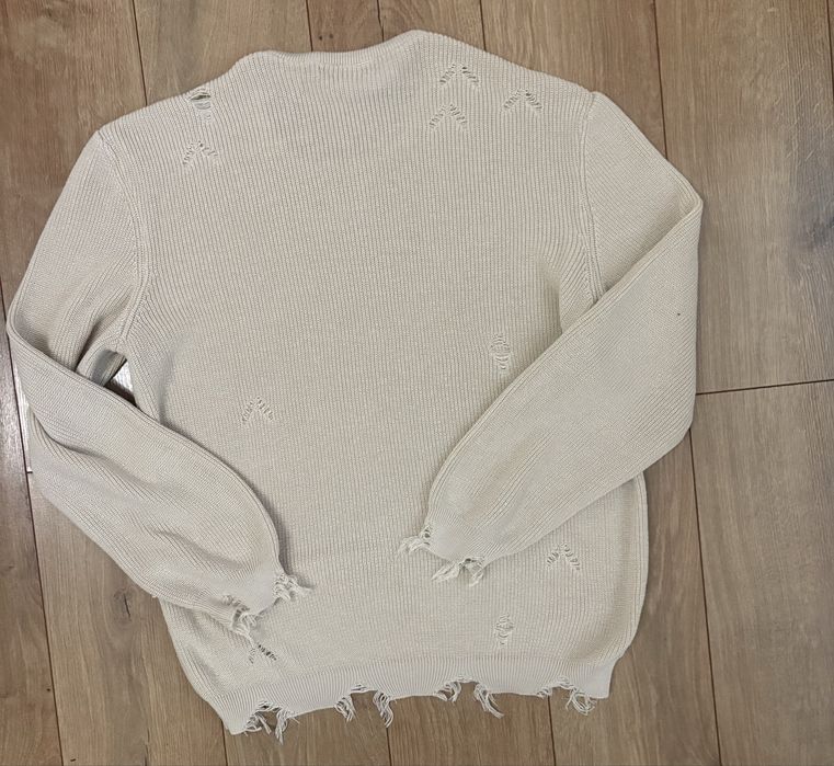 Мъжки пуловер в бежов цвят