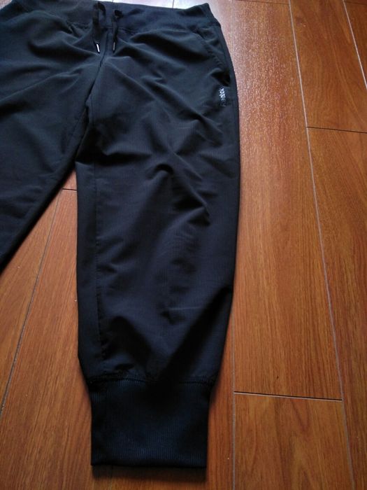 Pantaloni subțiri de damă Reebok mărimea S