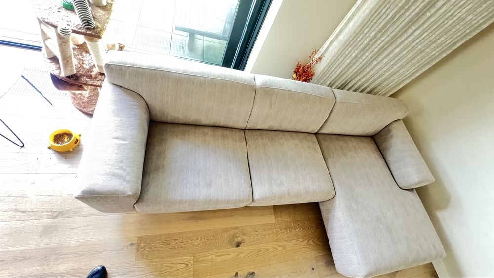 Curatare Canapele Brasov | Spalare canapele, Coltar, Saltele