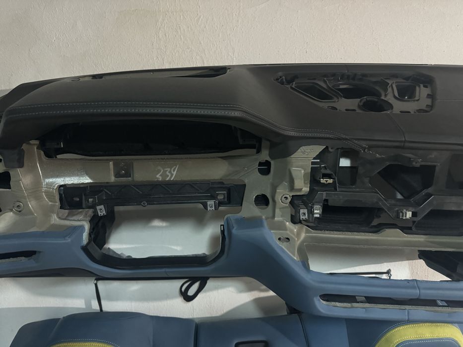 Bmw g80 g82 табло за м3 м4 без забелешки