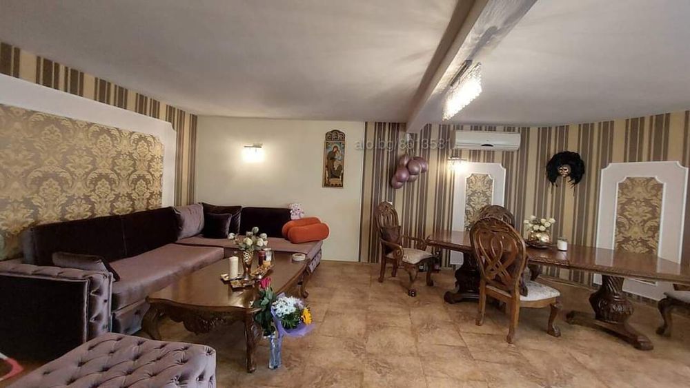 Продава се Къща в с. Осеново, Област Варна - 300 кв.м за 800 €/кв.м - Снимка #1