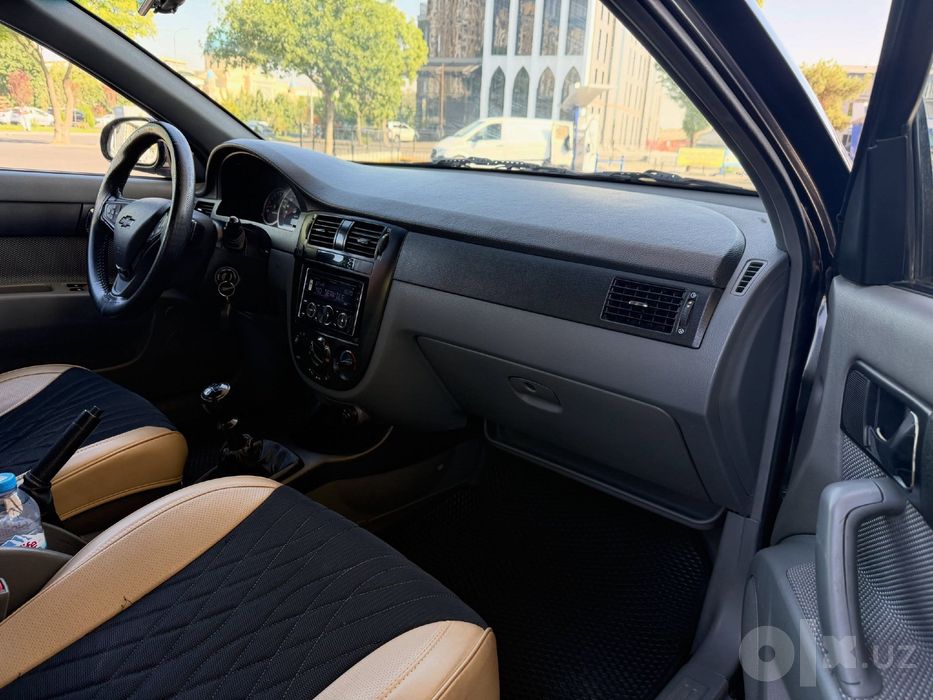 Продается автомобиль Chevrolet Lacetti 1 позиция (MT)