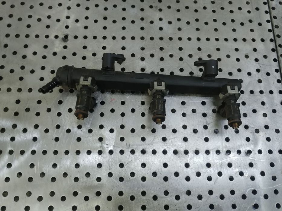 rampa cu injectoare 1.0 b chy vw polo 6r  skoda fabia 3  seat ibiza 6j  04e906031f